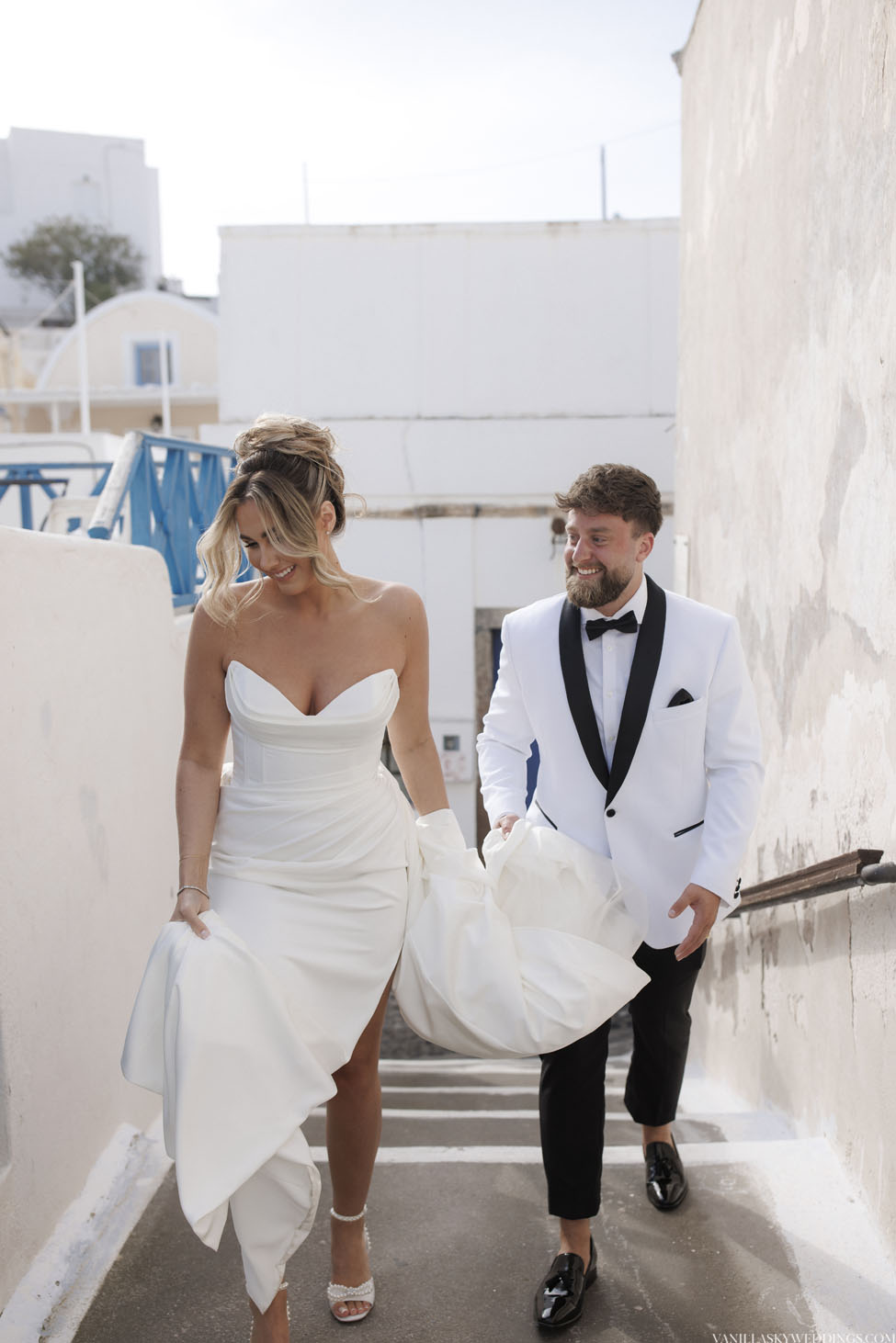 h&h_dreamy_elopement_dana_villas_location_santorini_greece