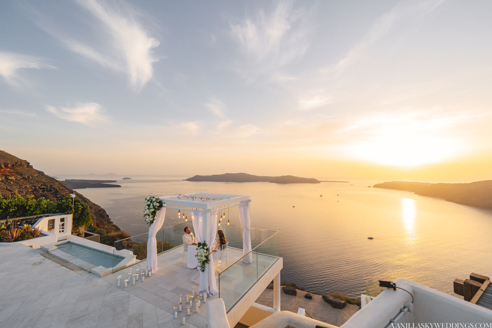 rocabella-hotel-wedding-elopement-infiniti-kiosk-santorini-greece-imerovigli