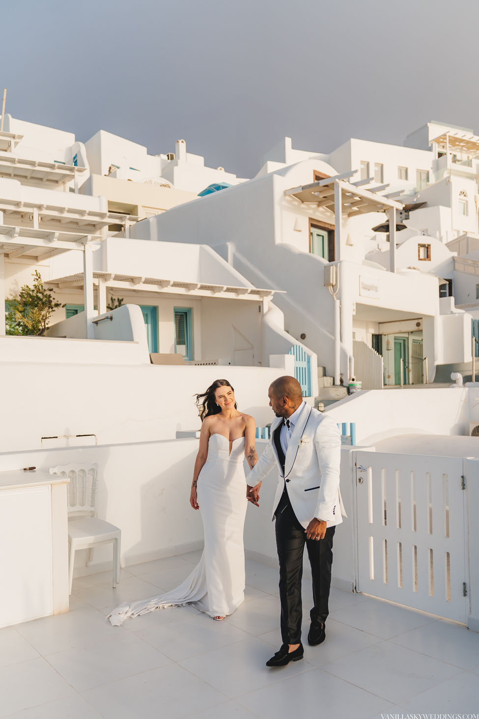 elopement-at-andromeda-villas-hotel-santorini-greece-ceremony