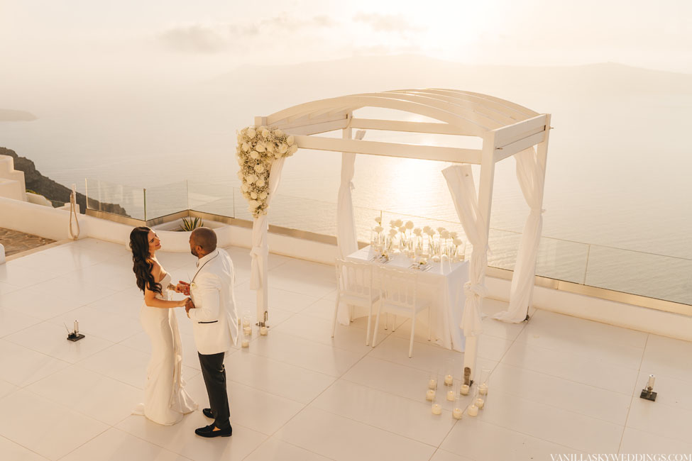 elopement-at-andromeda-villas-hotel-santorini-greece-ceremony