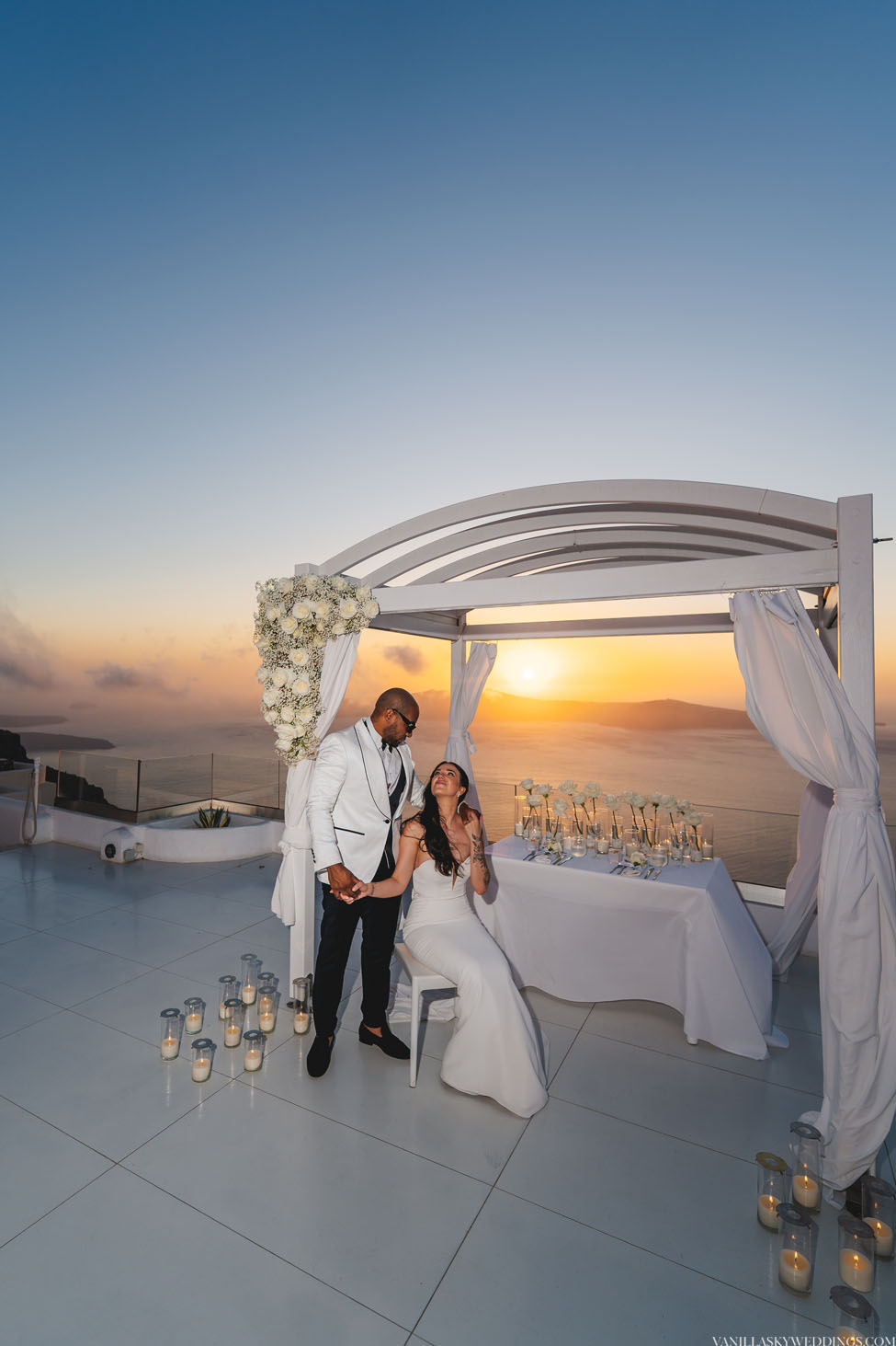 elopement-at-andromeda-villas-hotel-santorini-greece-ceremony