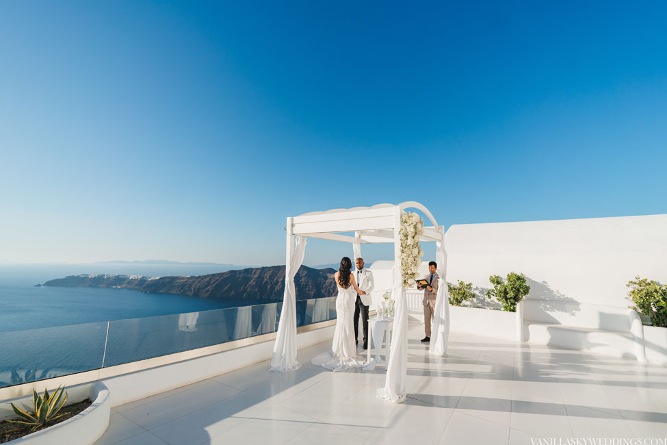 elopement-at-andromeda-villas-hotel-santorini-greece-ceremony