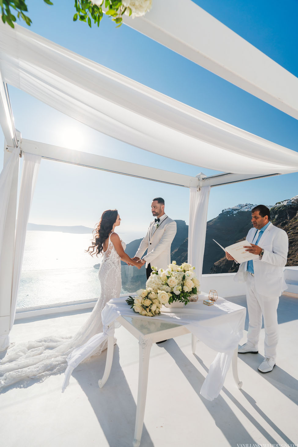 dana-villas-santorini-greece-wedding-elopement-venue