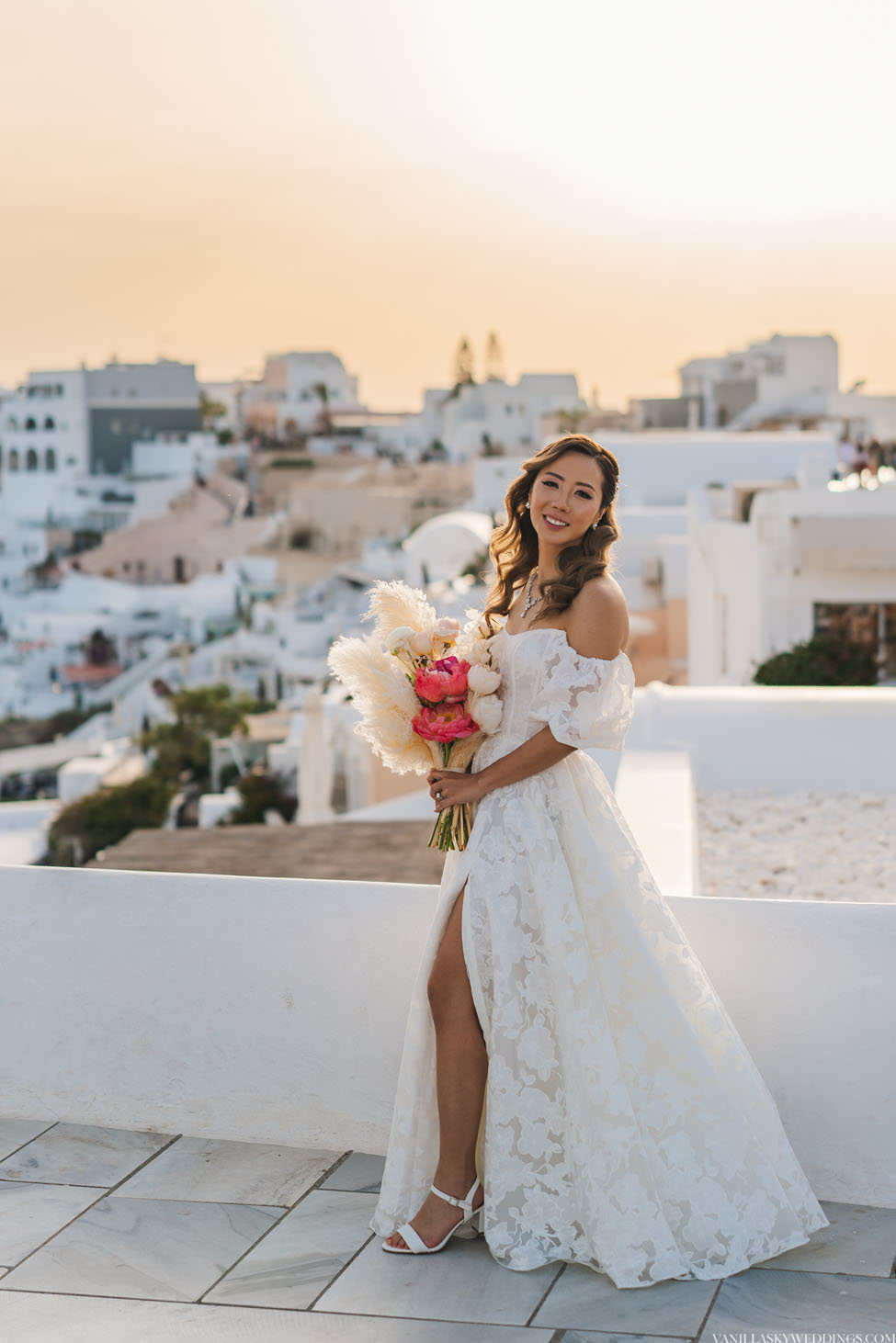 canaves-elopement-wedding-in-santorini-greece-oia