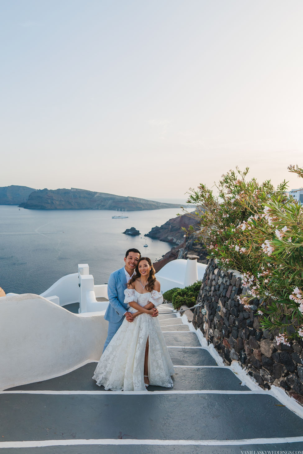 canaves-elopement-wedding-in-santorini-greece-oia