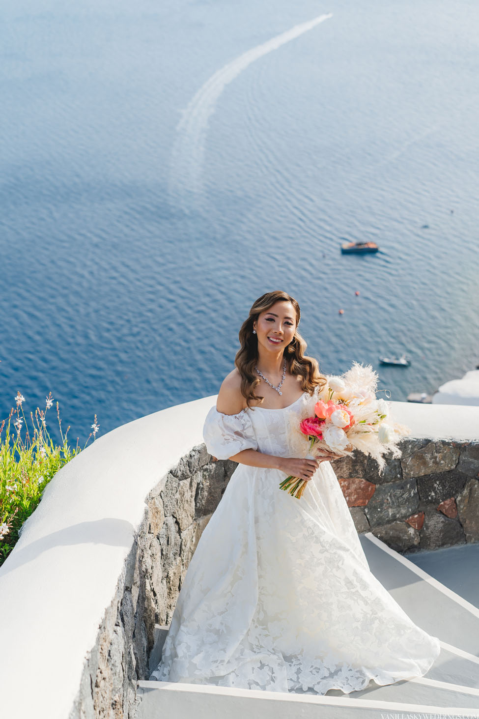 canaves-elopement-wedding-in-santorini-greece-oia