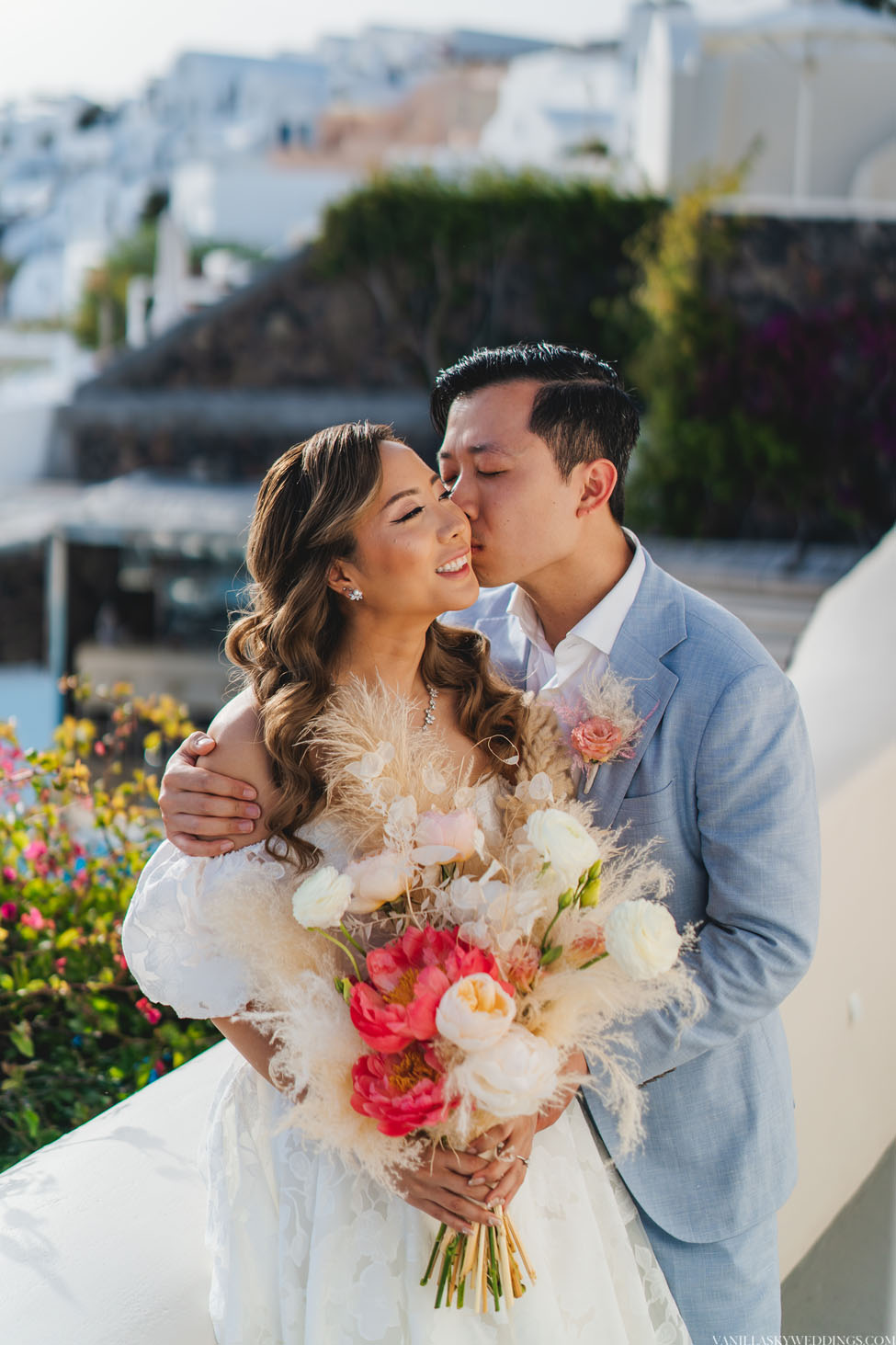 canaves-elopement-wedding-in-santorini-greece-oia