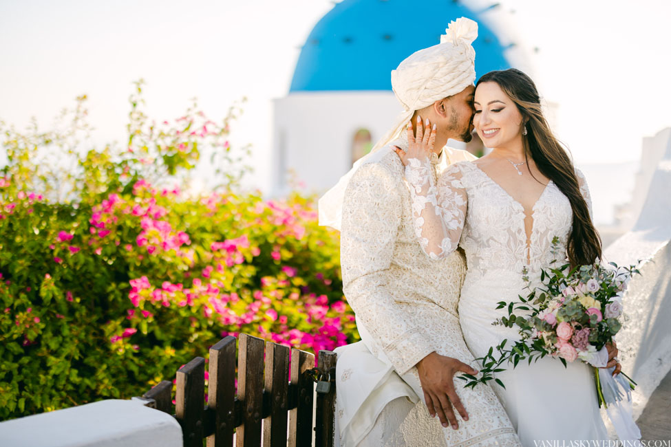 andronis-luxury-suites-oia-santorini-greece-destination-wedding-elopement-boho-chic-package-venue