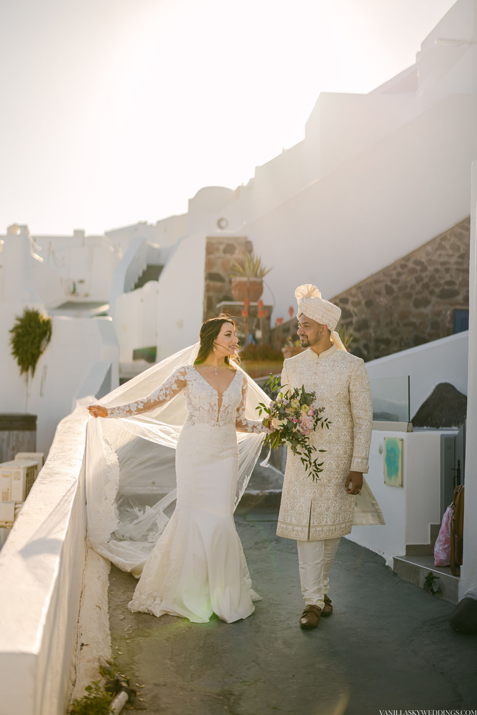 andronis-luxury-suites-oia-santorini-greece-destination-wedding-elopement-boho-chic-package-venue