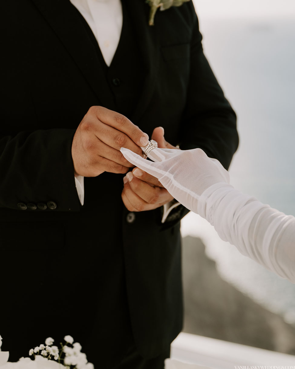 villa-irini-wedding-elopement-santorini-greece