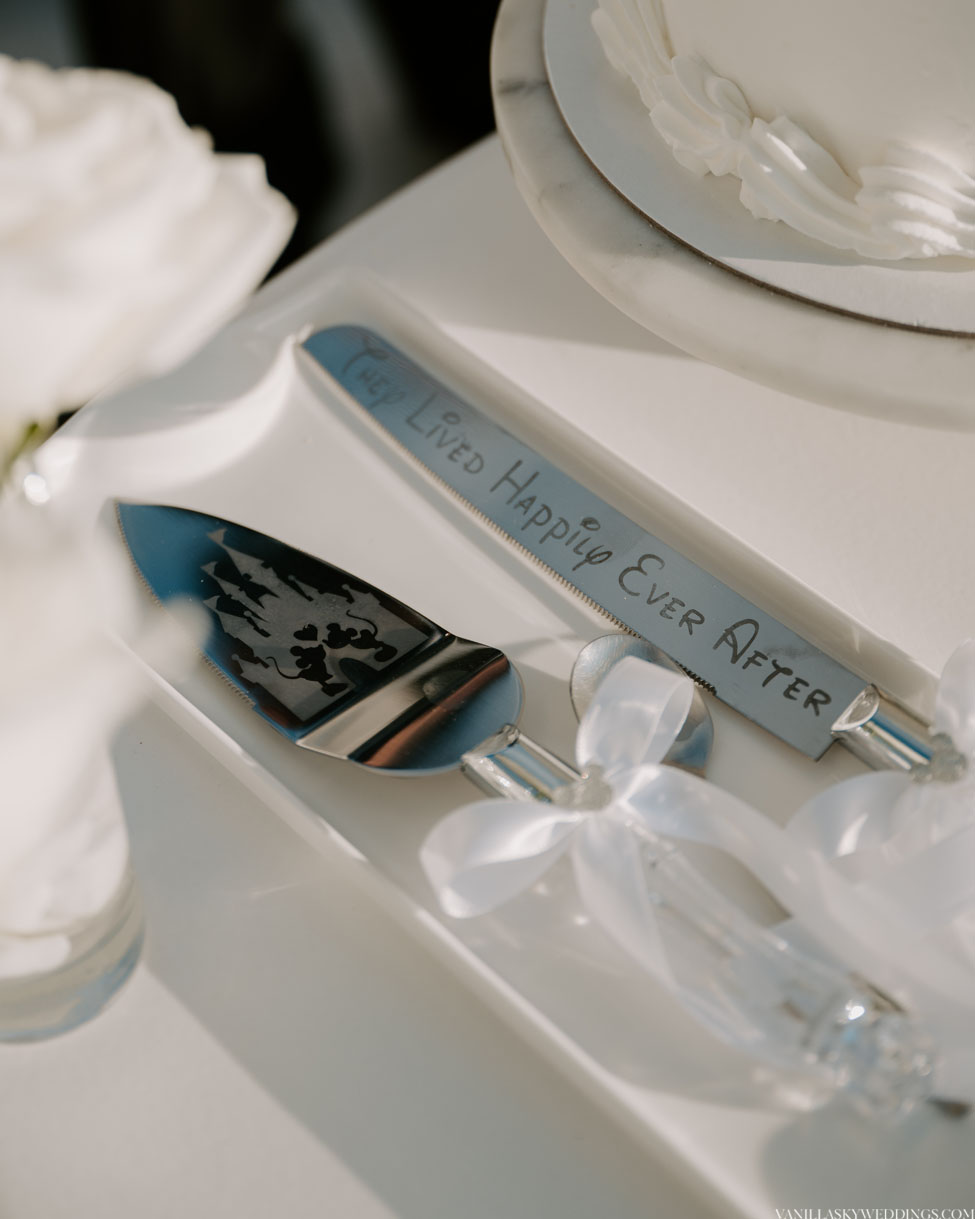 villa-irini-wedding-elopement-santorini-greece