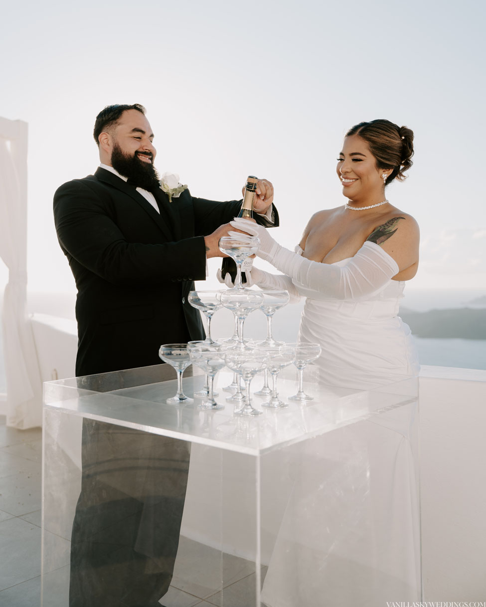 villa-irini-wedding-elopement-santorini-greece
