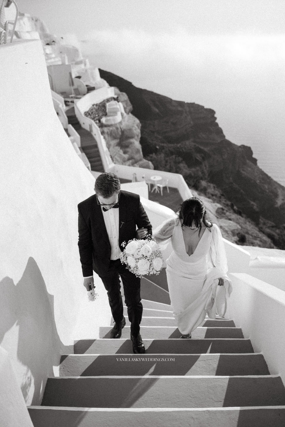 villa-irini-wedding-elopement-santorini-greece-2025-marriage-ceremony-civil