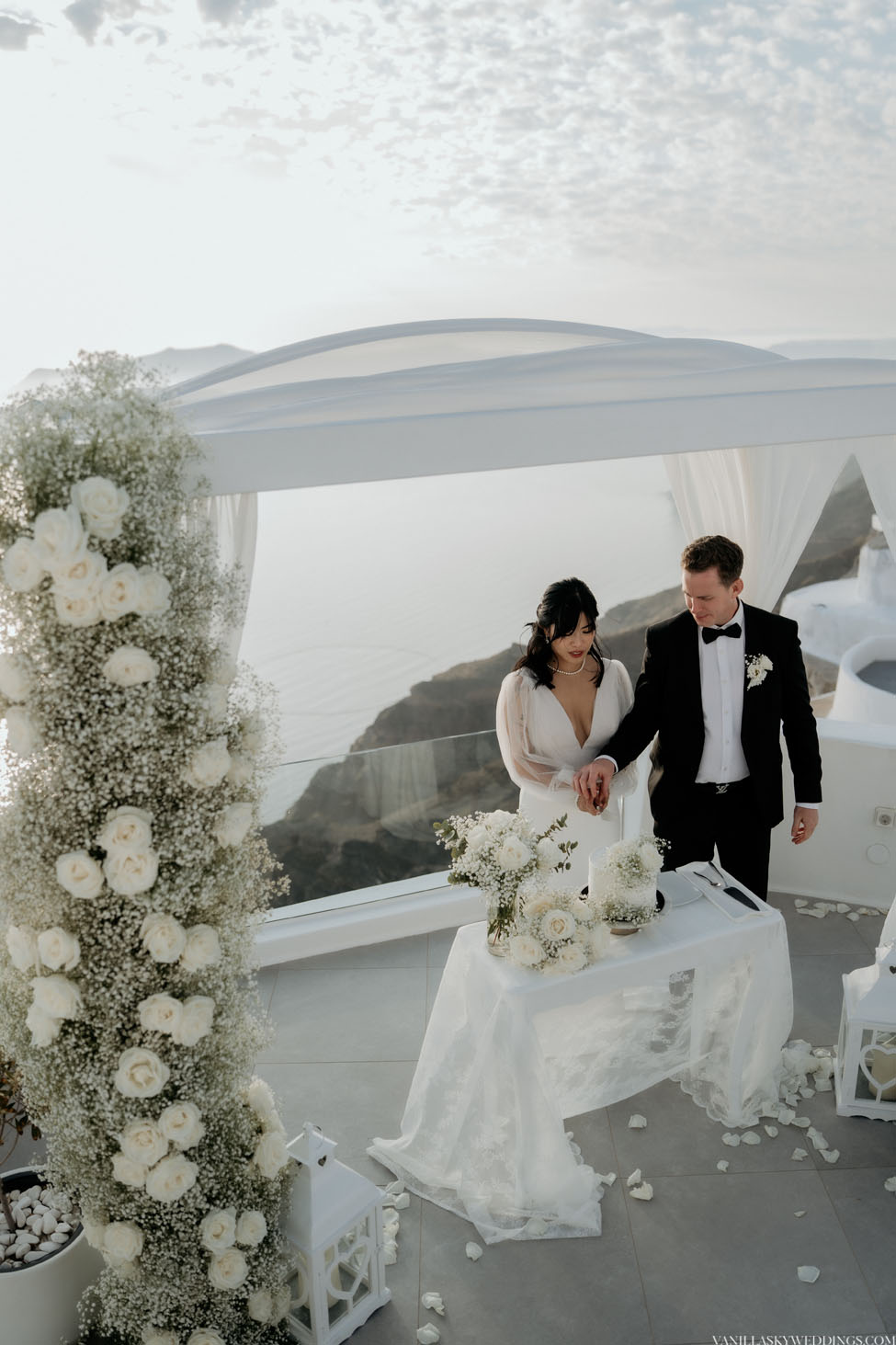 villa-irini-wedding-elopement-santorini-greece-2025-marriage-ceremony-civil