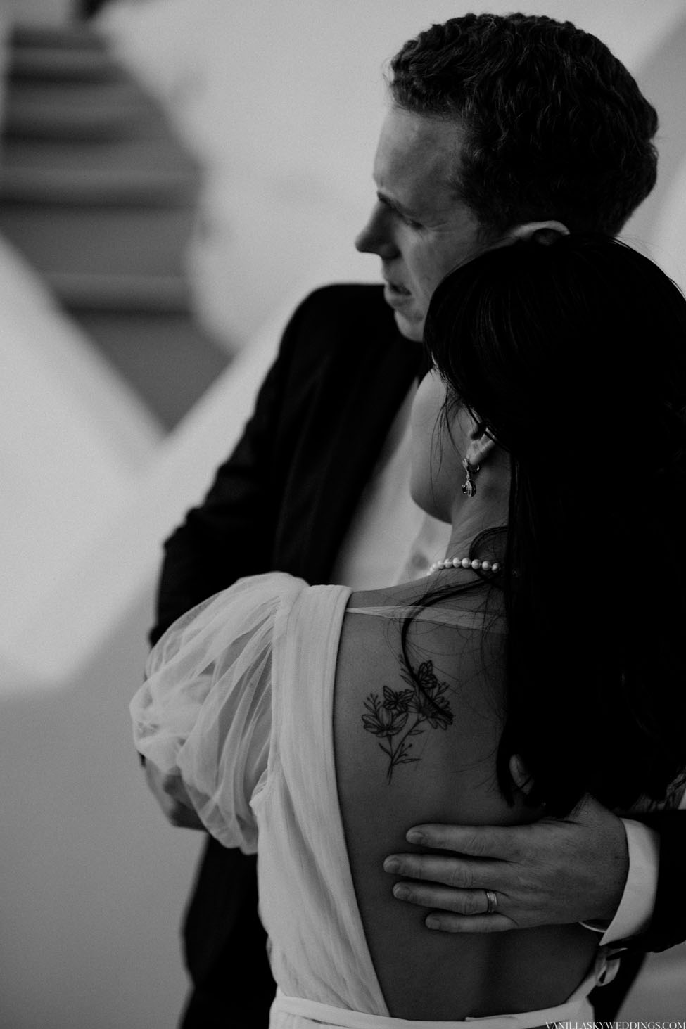 villa-irini-wedding-elopement-santorini-greece-2025-marriage-ceremony-civil