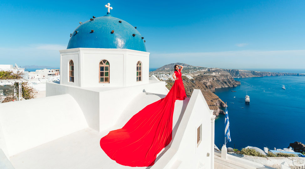 flying_dress_photo_shoot_santorini_greece_book_package_vanillasky14.jpg