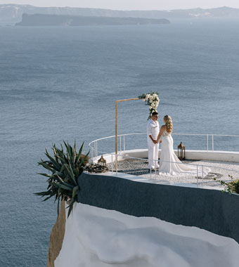 greece-santorini-andronis-luxury-suites-elopement-package-for-two-persons
