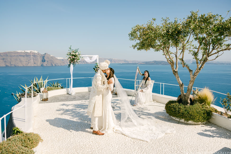 santorini-greece-andronis-luxury-suites-elopement-wedding-package-for-two-persons