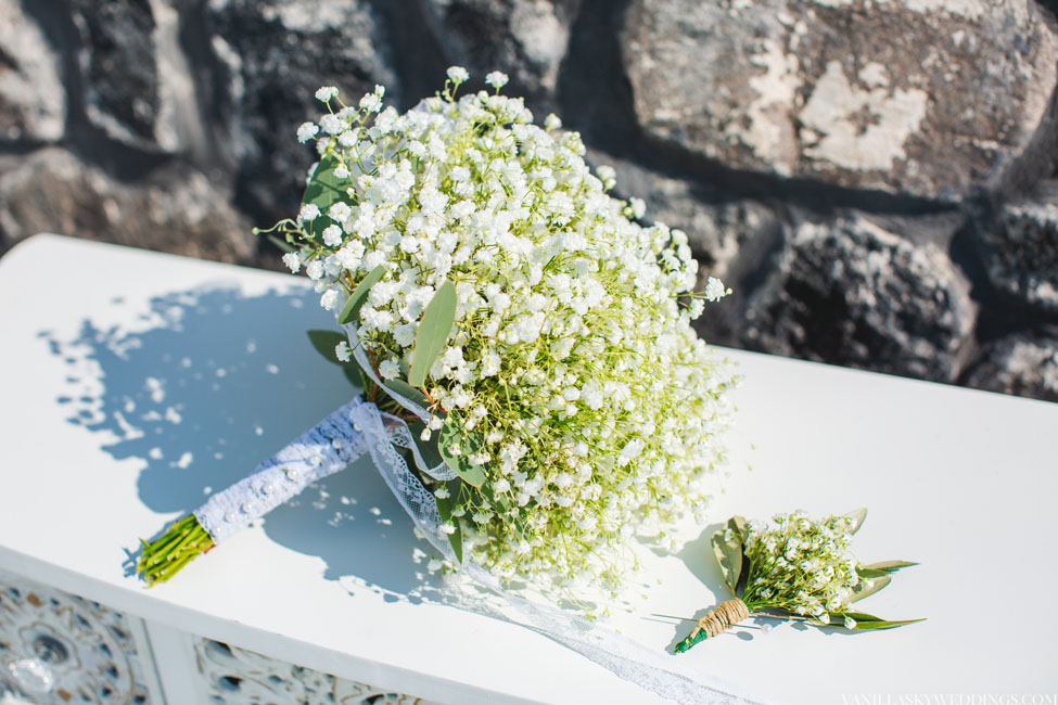 stylish_bouquet_santorini_wedding_greece_at_andromeda_villas