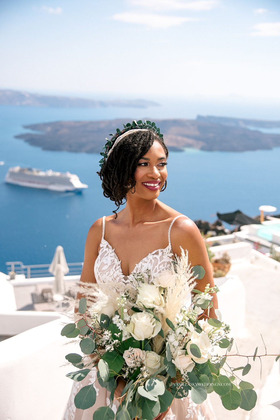 bridal_bouquets_flowers_in santorini_weddings