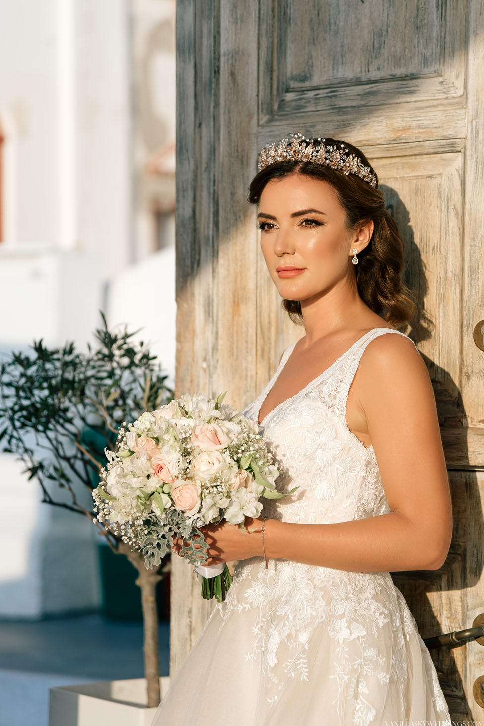 bridal_bouquets_flowers_in santorini_weddings