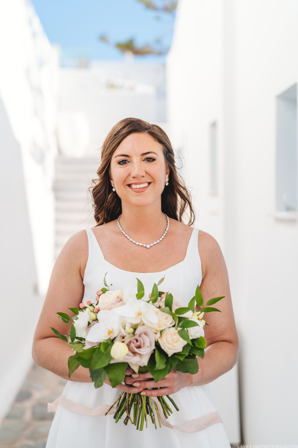 bridal_bouquets_flowers_in santorini_weddings