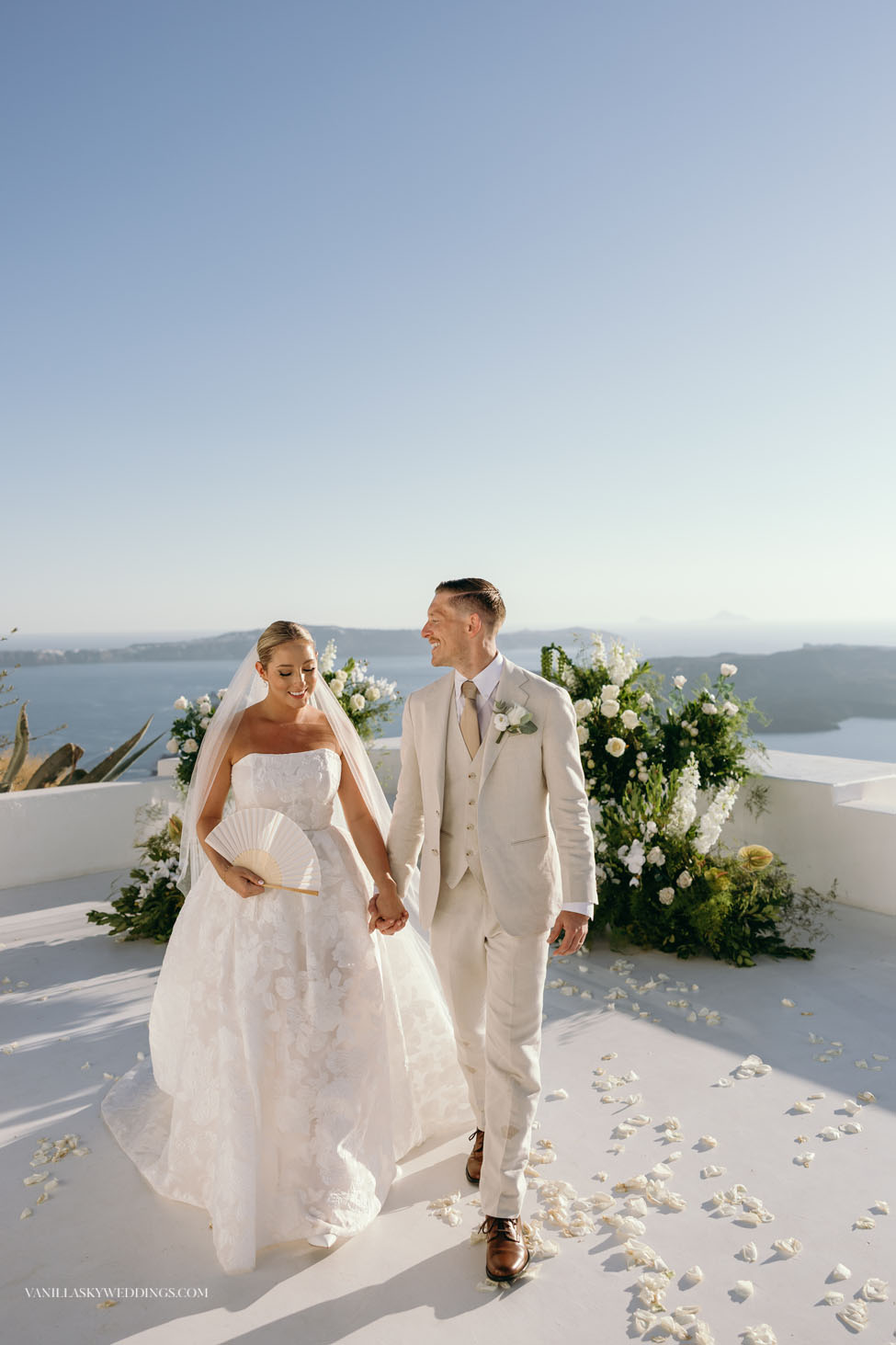 dana_villas-wedding_venue_santorini_greece_vanilla_sky_planner_ceremony_elopement