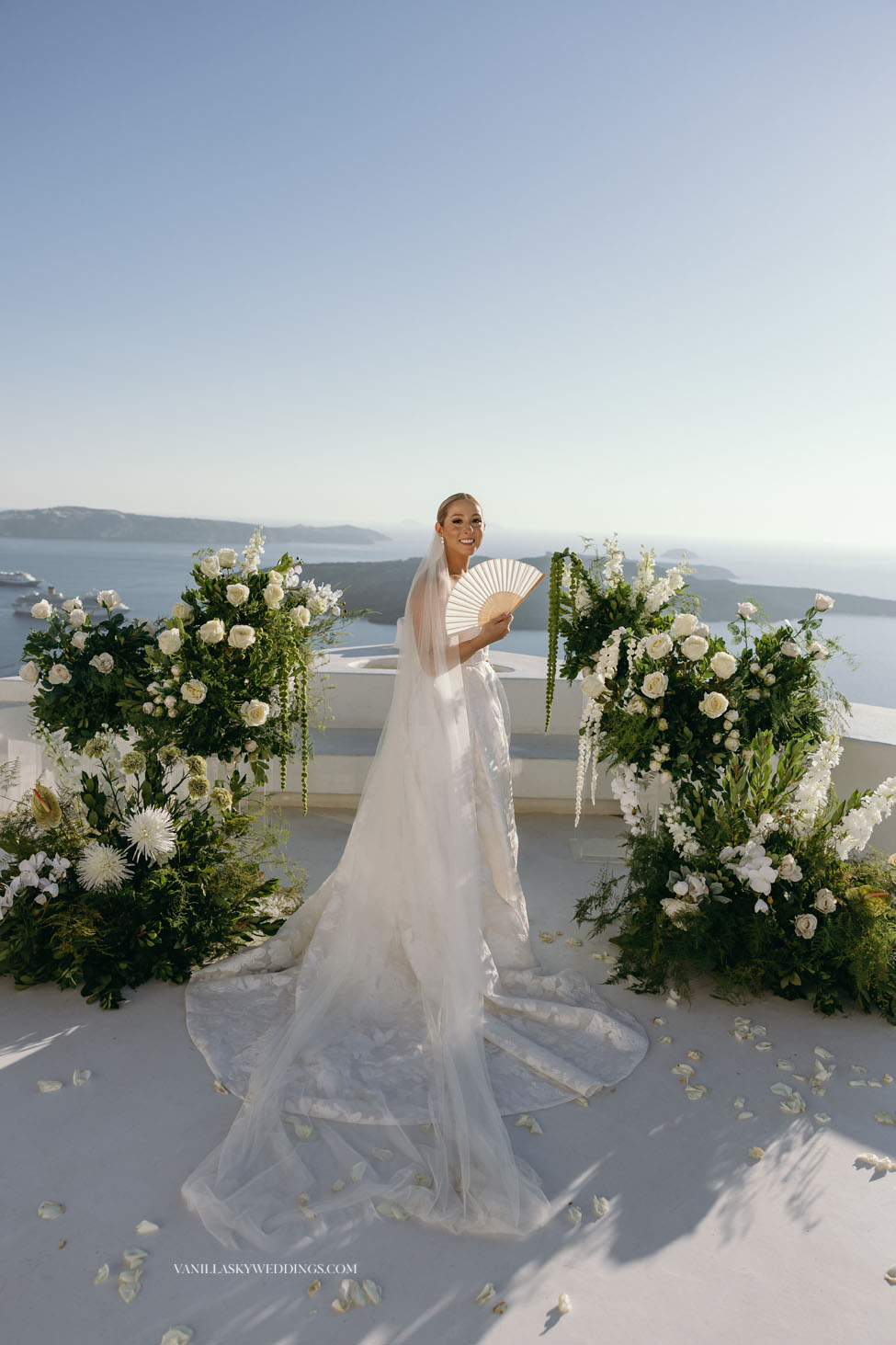 dana_villas-wedding_venue_santorini_greece_vanilla_sky_planner_ceremony_elopement