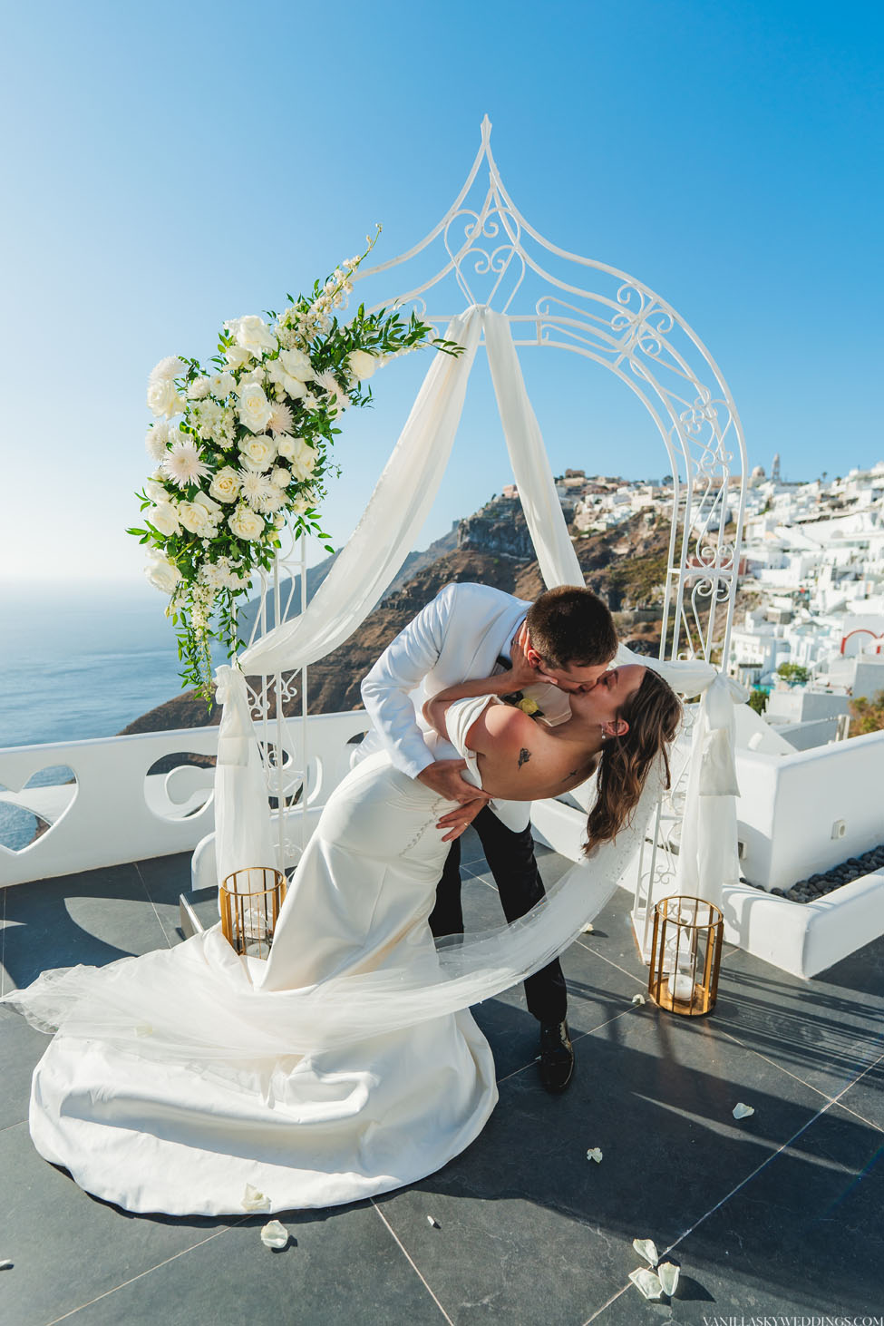 santorini_esperisma_restaurant_athina_luxury_suites_wedding_venue