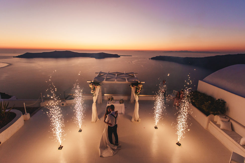 santorini-greece-wedding-package-fireworks_santorini_wedding
