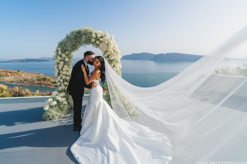 le-cote-oia-villas-wedding_venue_santorini_greece_vanilla_sky_planner_ceremony_elopement