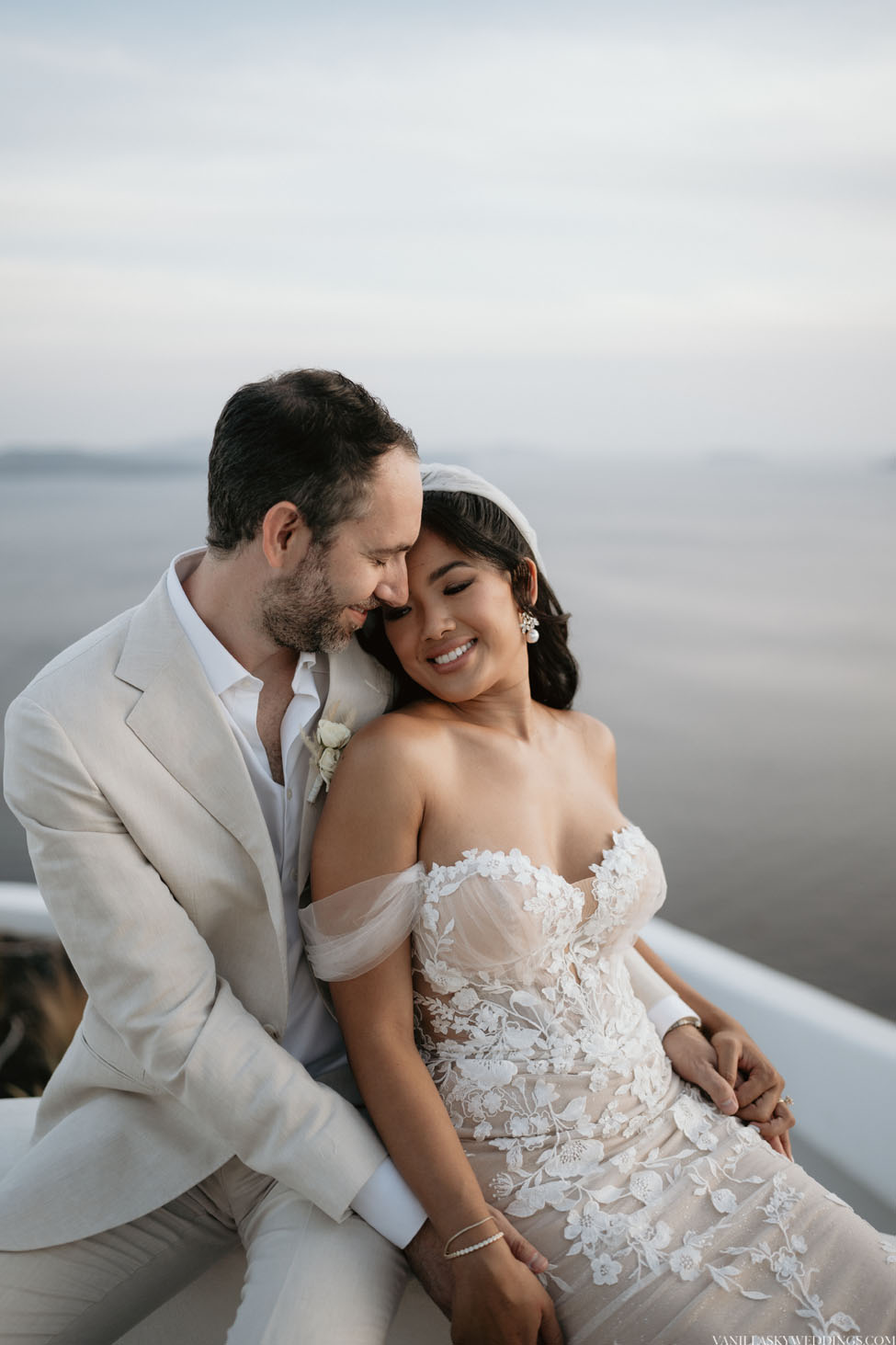 canaves-elopement-wedding-in-santorini-greece-oia